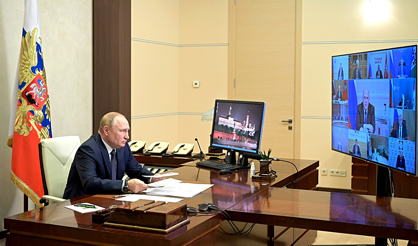 Владимир Путин в режиме видеоконференции провёл заседание Совета при Президенте по стратегическому развитию и национальным проектам